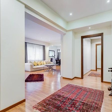 Exclusive Apartment In Eur Lake روما المظهر الخارجي الصورة