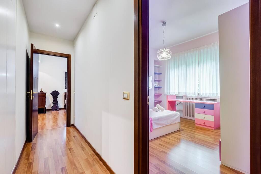 Exclusive Apartment In Eur Lake روما المظهر الخارجي الصورة